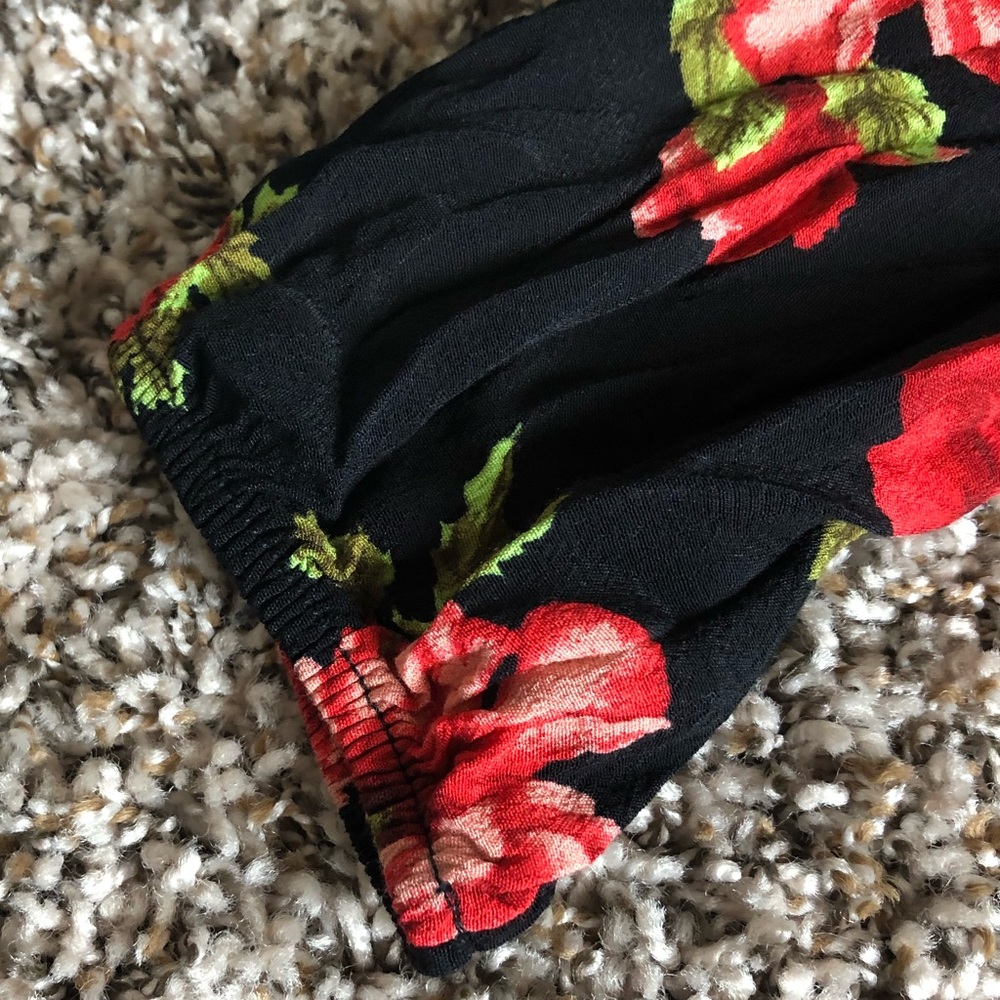 Forever 21 Floral Crop Blouse - Picture 8 of 10